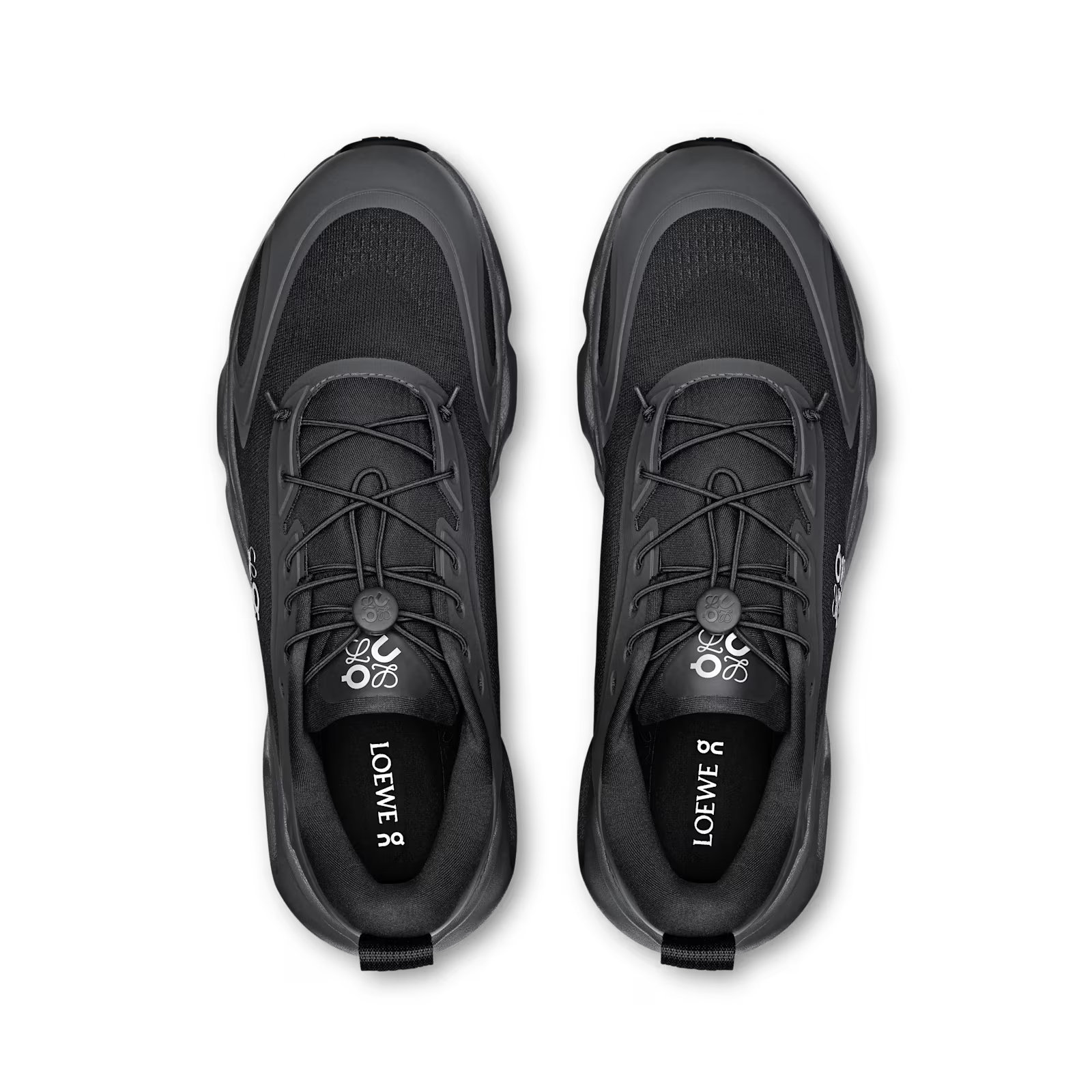 On x LOEWE Cloudsolo “Full Black”