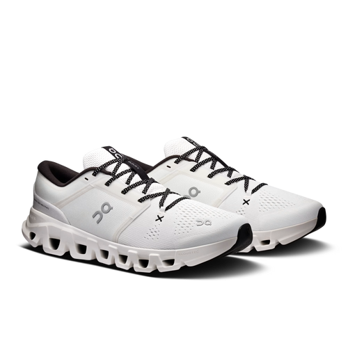 ON Cloud X 5 „White Black“