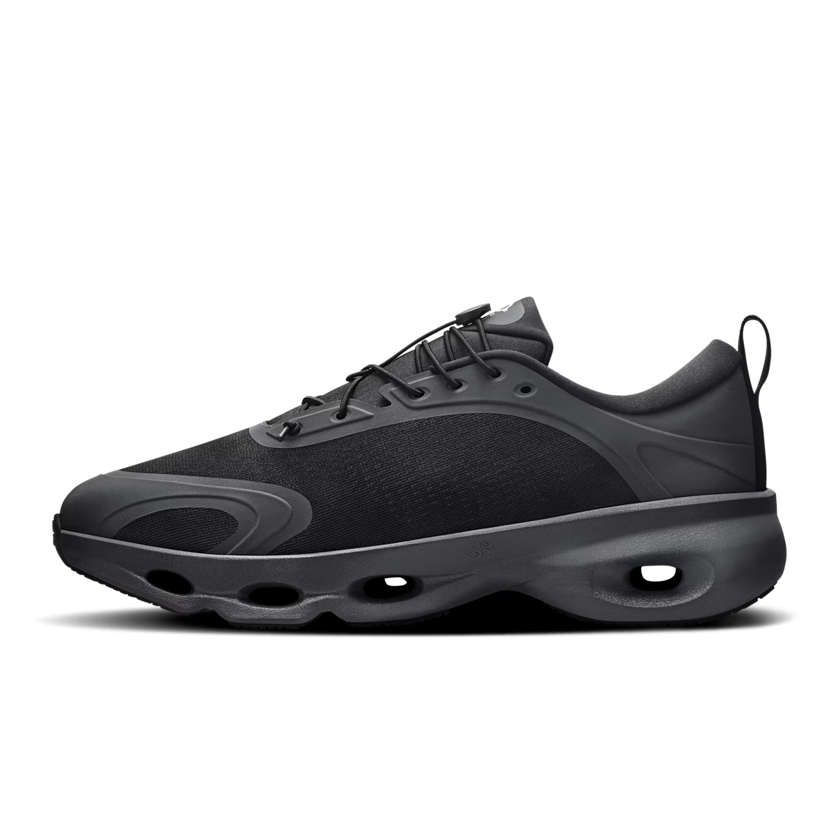 On x LOEWE Cloudsolo “Full Black”
