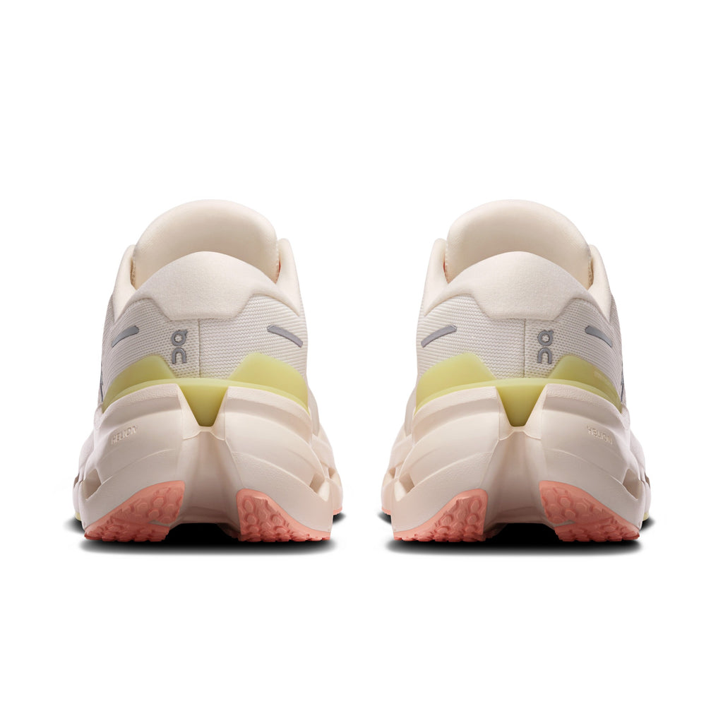 ON Cloudrunner 3 „Ivory Dew“